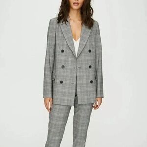 Babaton Aritzia Samuel Blazer Size 4